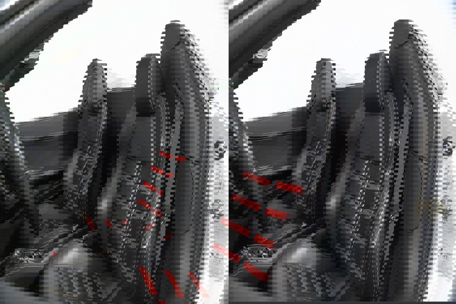 Used 2013 Ferrari 458 Spider image 29