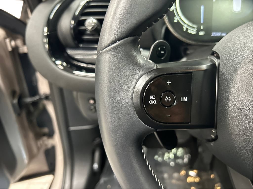 Used 2024 MINI Cooper Clubman S w/ Signature Upholstery Package AWD/4WD image 39
