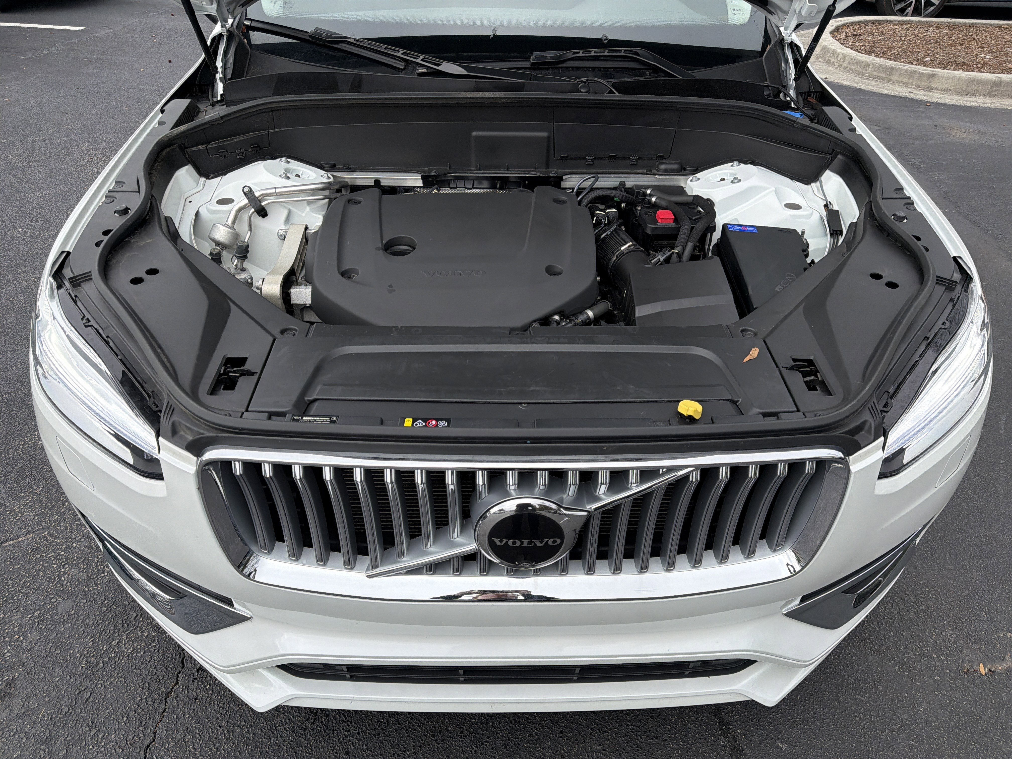 Certified 2024 Volvo XC90 B6 Plus w/ Protection Package Premier image 36