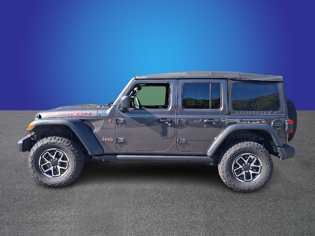 Used 2025 Jeep Wrangler Unlimited Rubicon w/ Convenience Group AWD/4WD image 7