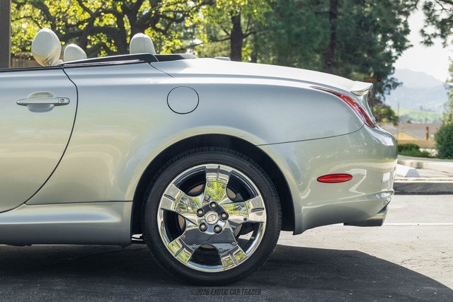 Used 2005 Lexus SC 430 Convertible image 5