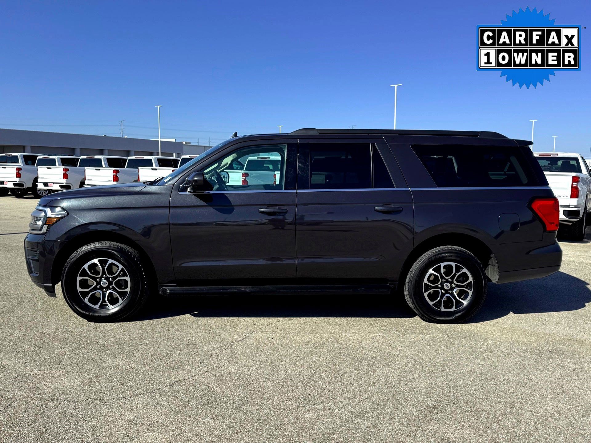 Used 2024 Ford Expedition Max XLT image 10