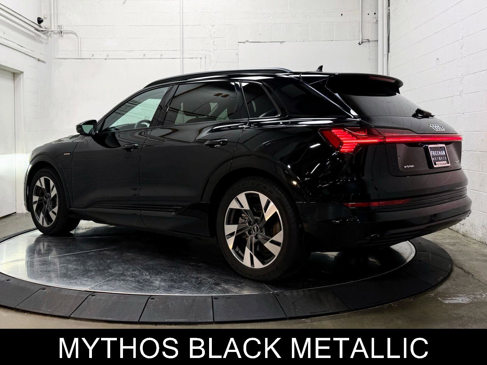 Used 2022 Audi e-tron Premium w/ Convenience Plus Package image 6