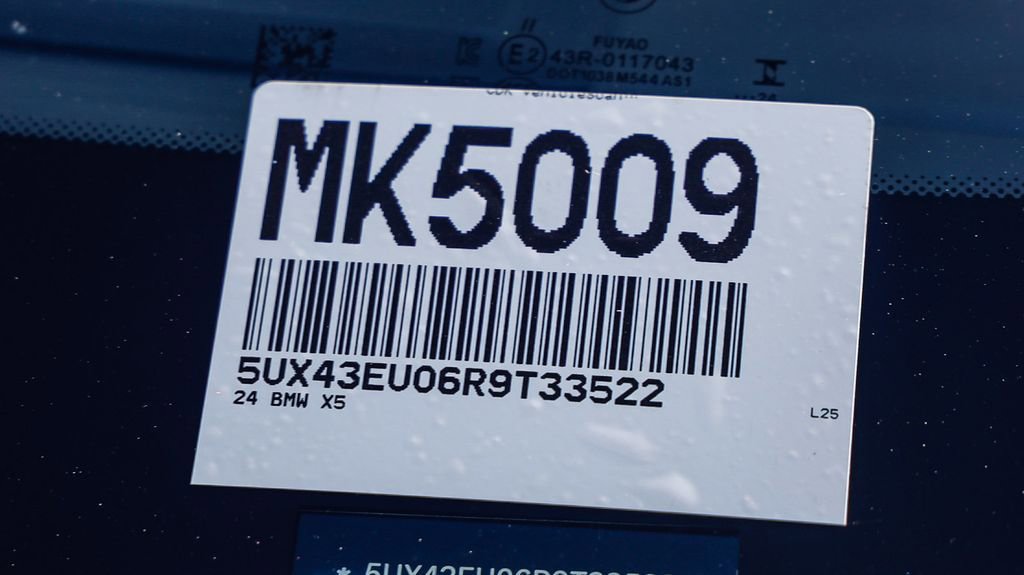 Used 2024 BMW X5 xDrive50e w/ Premium Package image 29