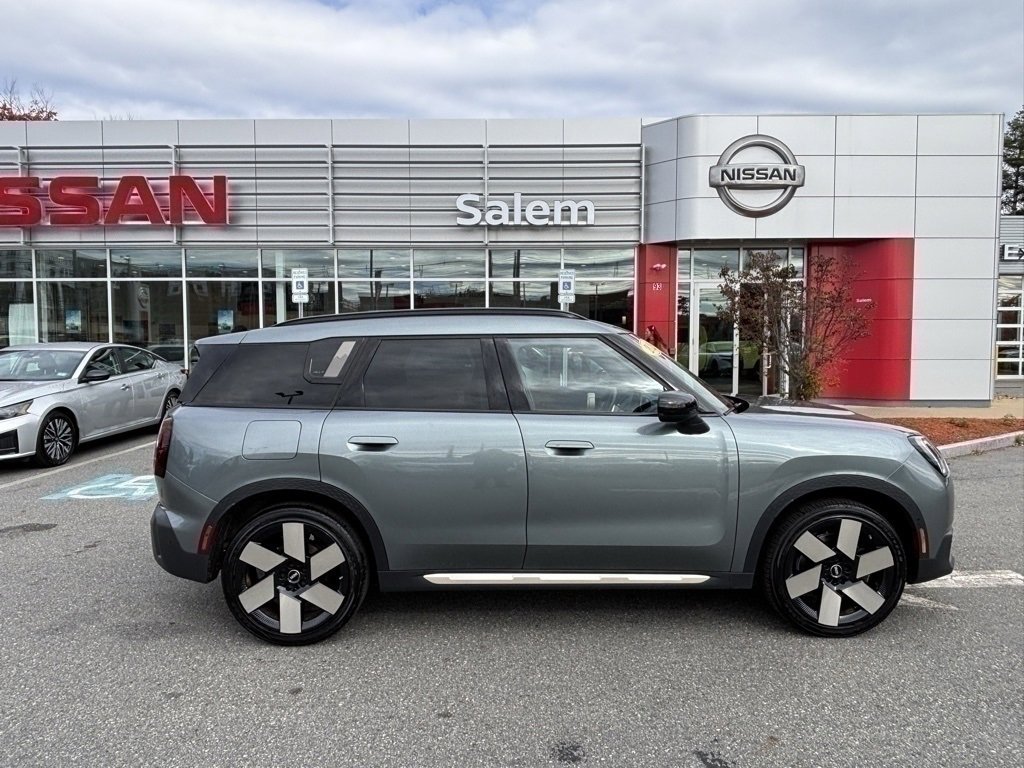 Used 2025 MINI Cooper Countryman S image 2