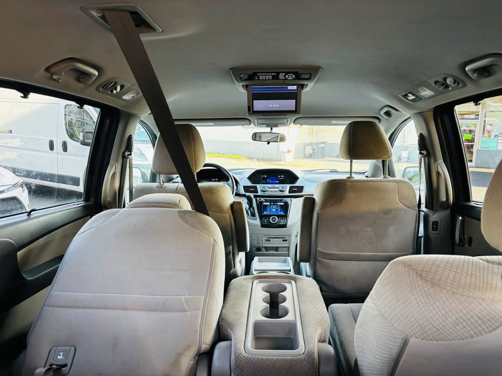 Used 2016 Honda Odyssey SE image 7