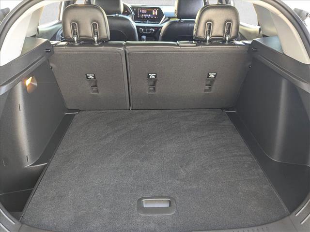 Certified 2024 Chevrolet Trax LT w/ Sunroof Package FWD image 6