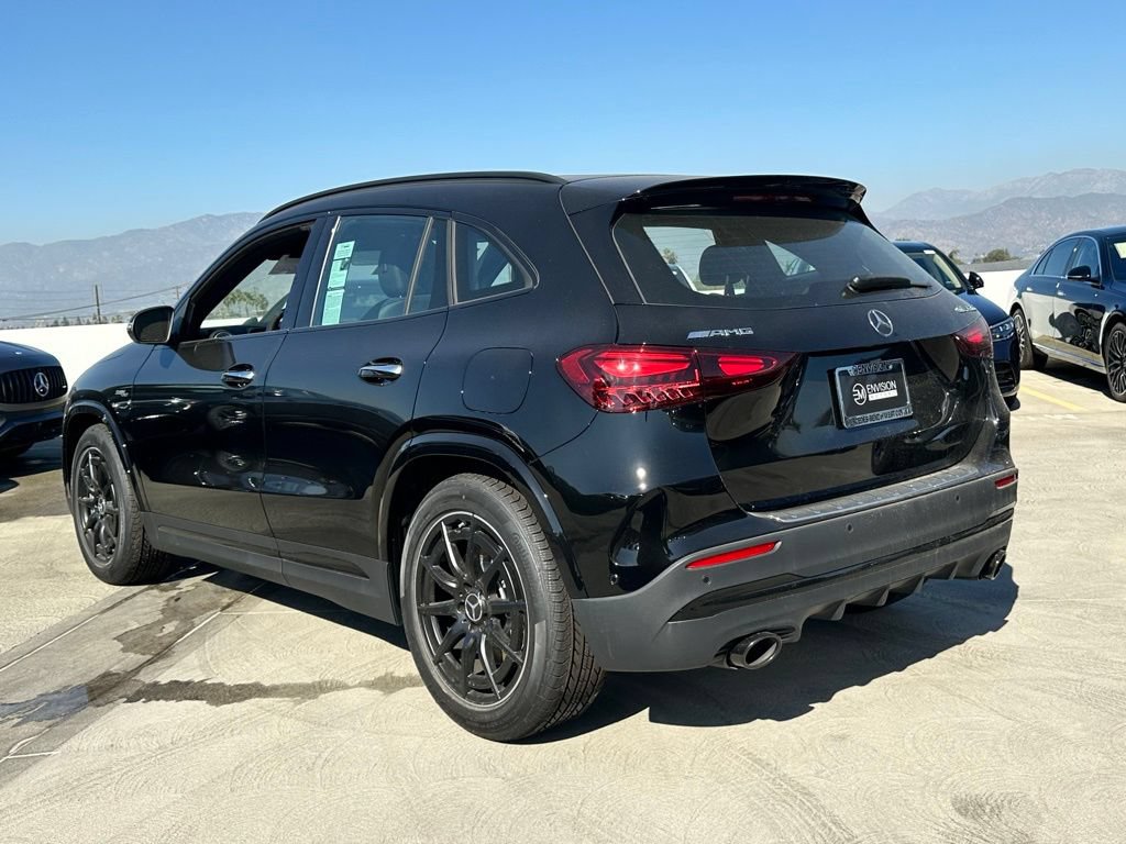 New 2025 Mercedes-Benz GLA 35 AMG 4MATIC image 7