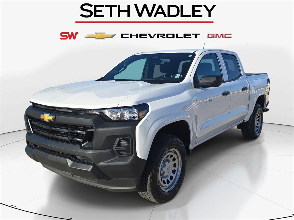 Used 2024 Chevrolet Colorado W/T image 3