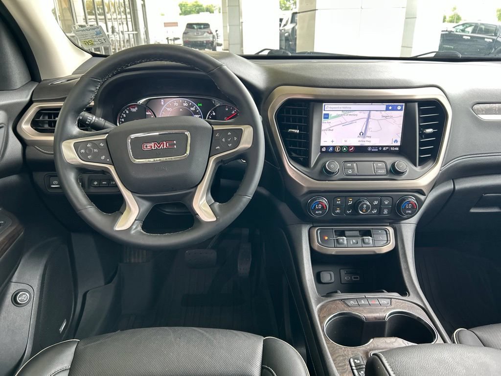 Certified 2023 GMC Acadia Denali w/ Denali Technology Package FWD image 15