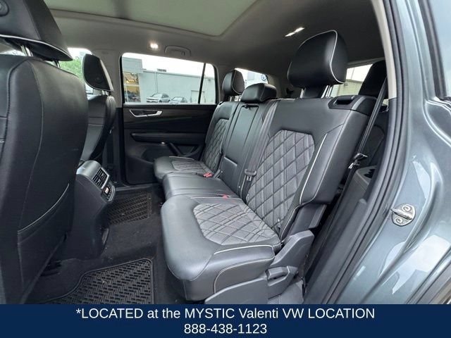 Certified 2024 Volkswagen Atlas SEL Premium R-Line AWD/4WD image 12