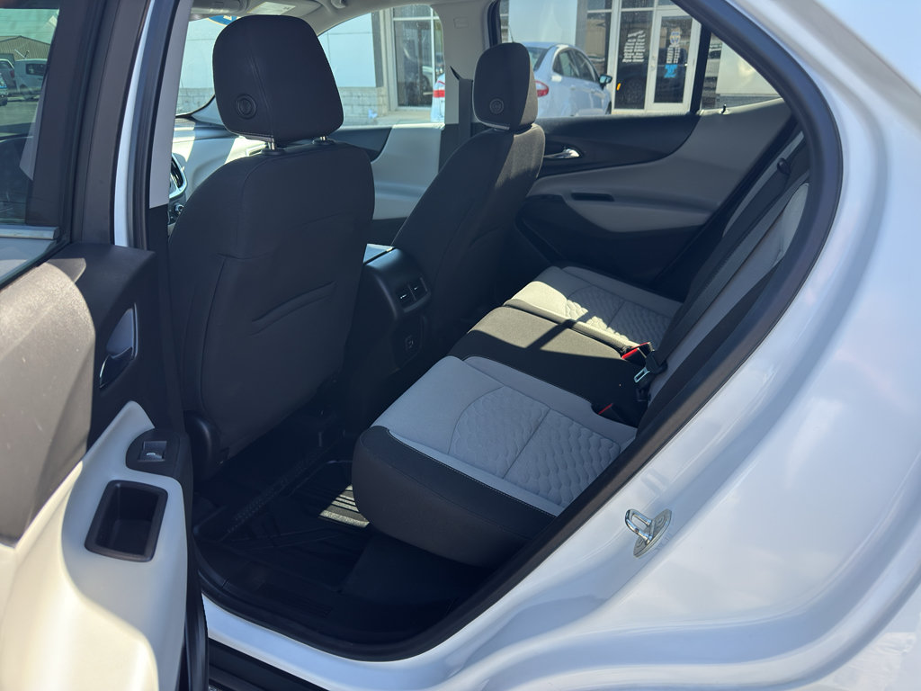 Used 2020 Chevrolet Equinox LT w/ LPO, Floor Liner Package AWD/4WD image 22