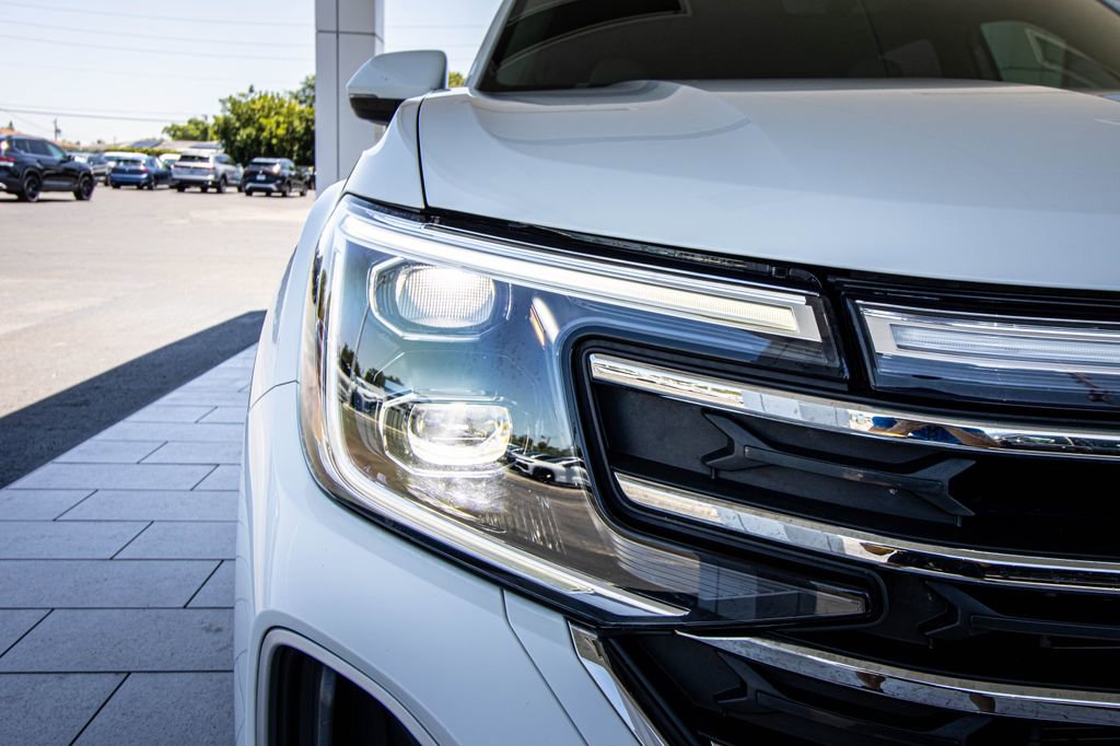Used 2024 Volkswagen Atlas SE FWD image 5
