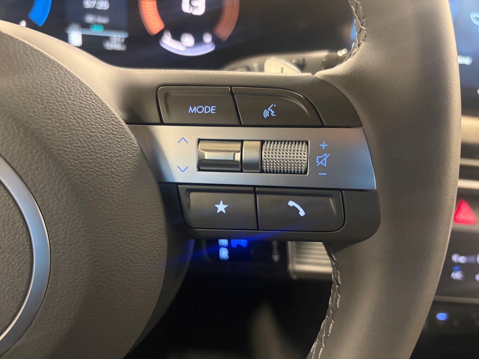 Used 2026 Hyundai Sonata SEL FWD image 18
