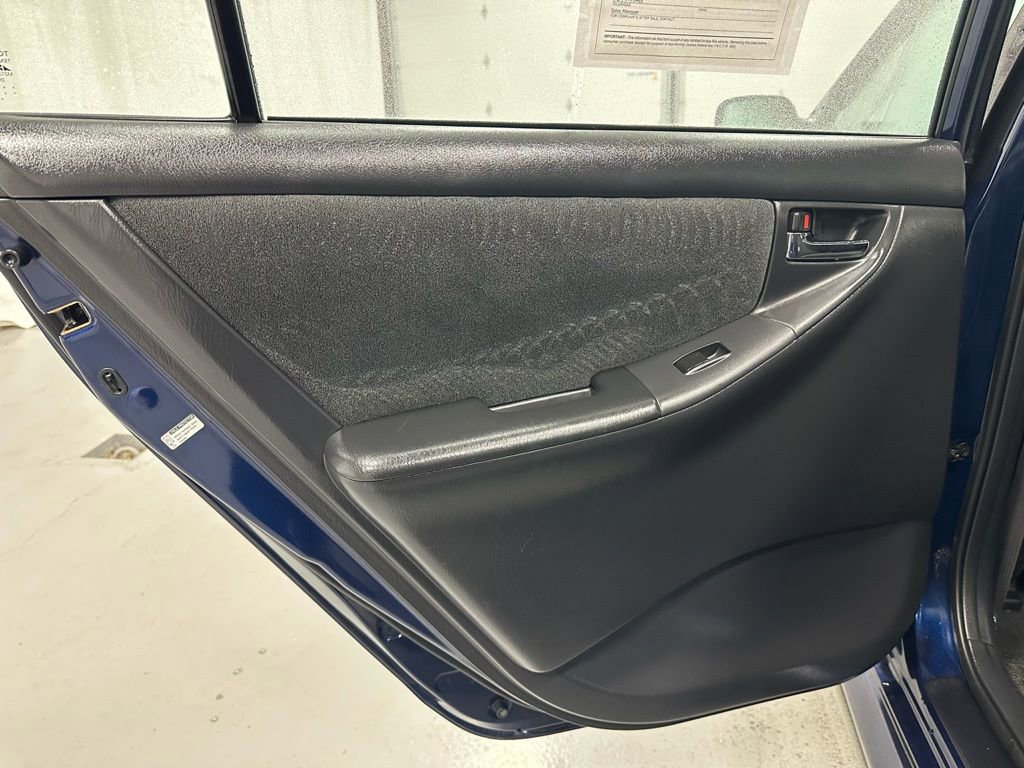 Used 2004 Toyota Corolla CE image 32