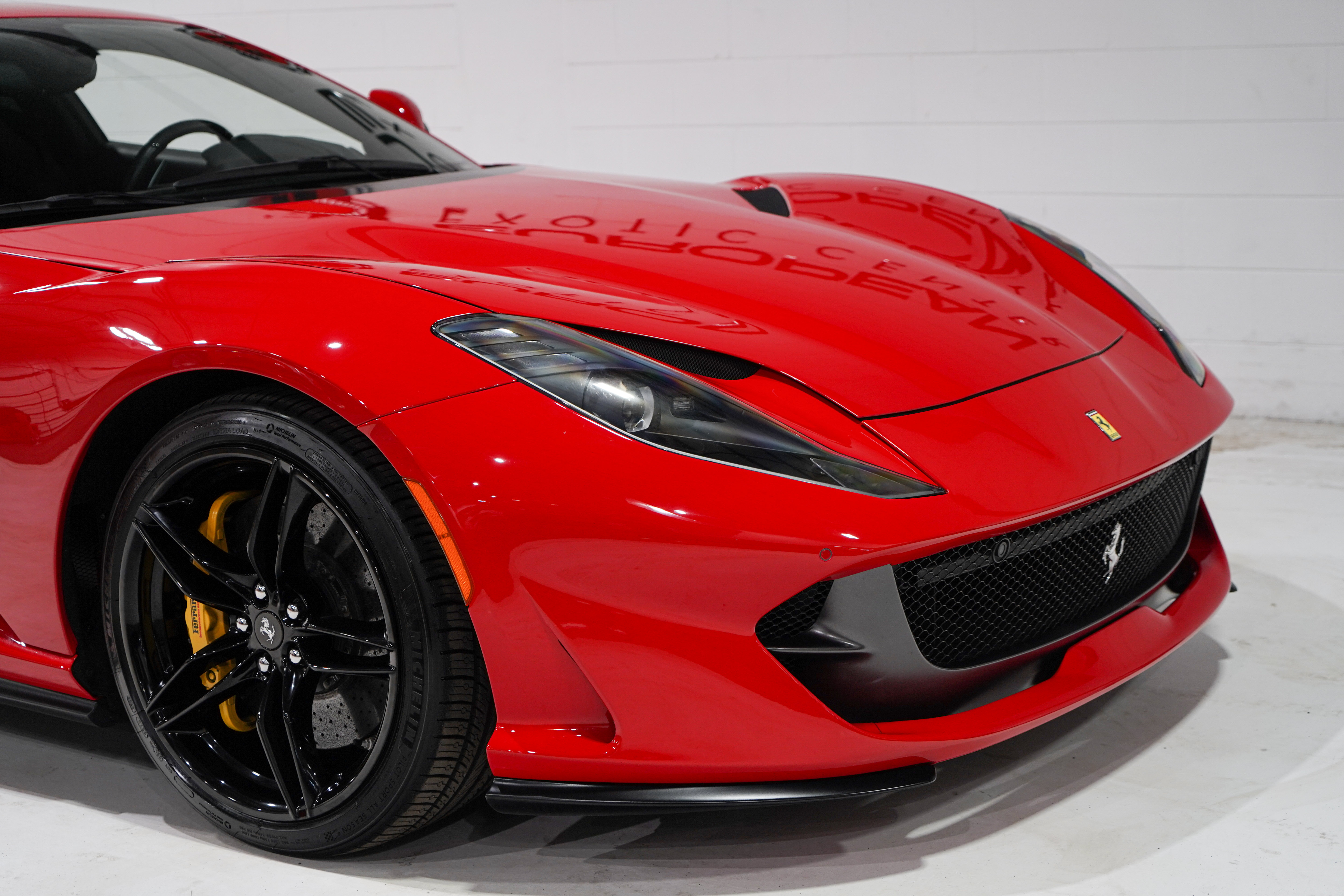Used 2019 Ferrari 812 Superfast RWD image 27