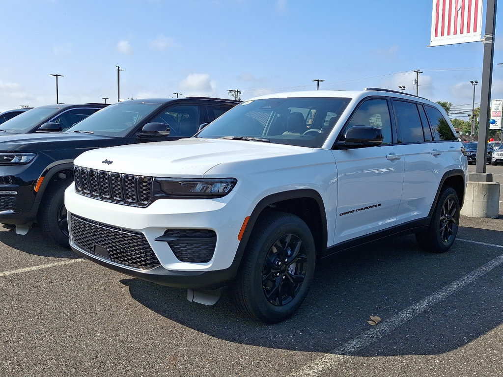 New 2025 Jeep Grand Cherokee Altitude