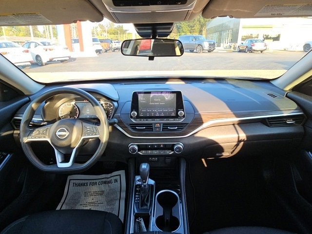 Used 2023 Nissan Altima 2.5 SV image 22