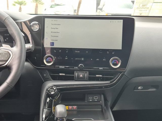 Used 2025 Lexus NX 350h AWD w/ Cold Area Package image 24