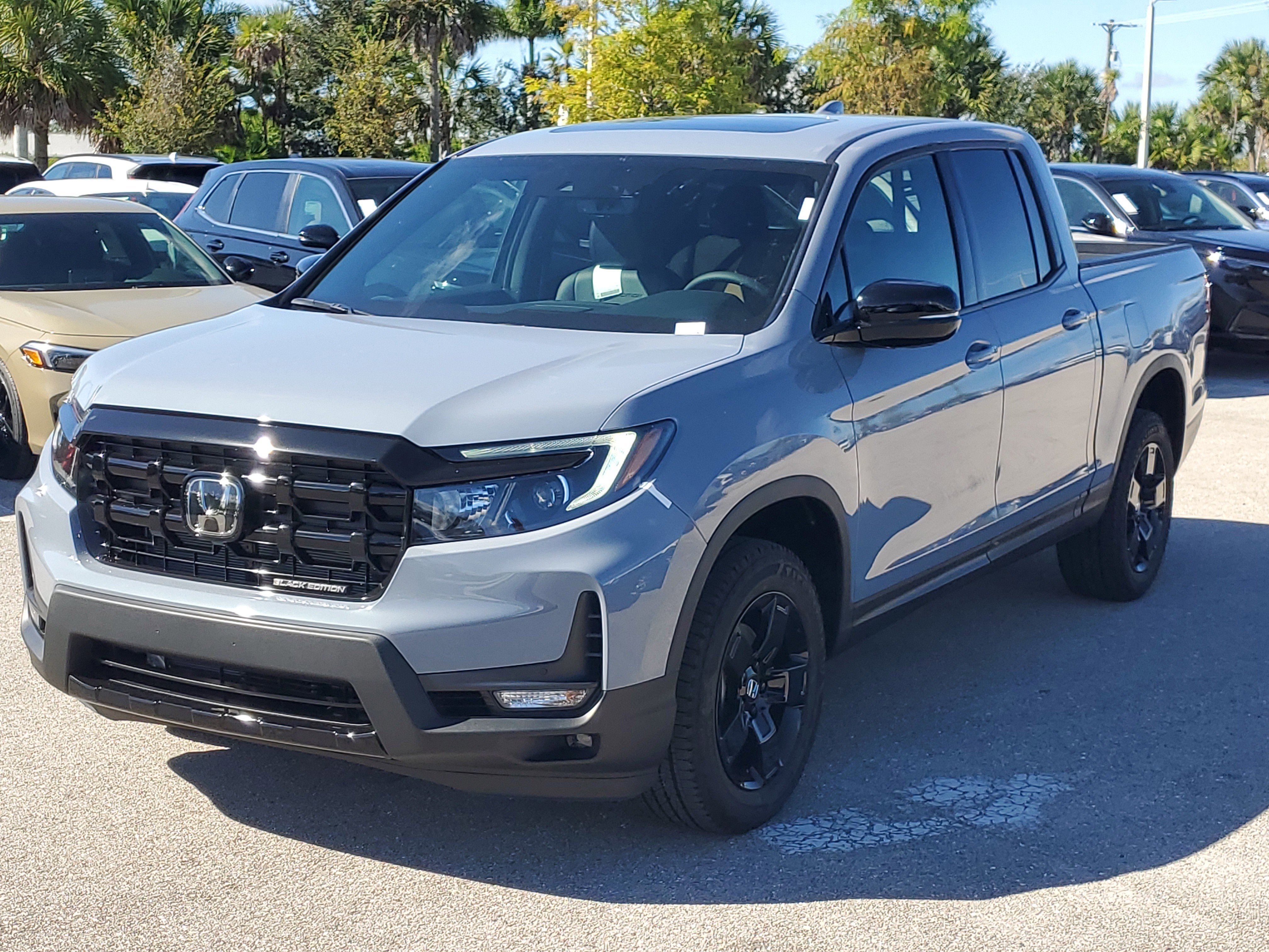 New 2026 Honda Ridgeline Black Edition video 2