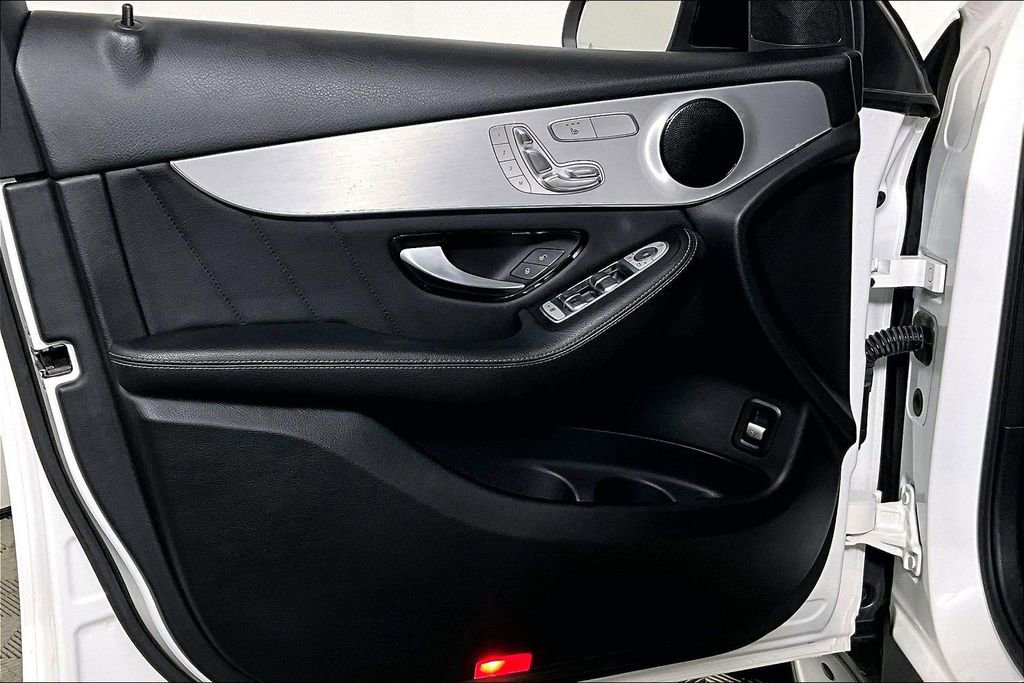 Used 2019 Mercedes-Benz GLC 300 w/ AMG Line image 23