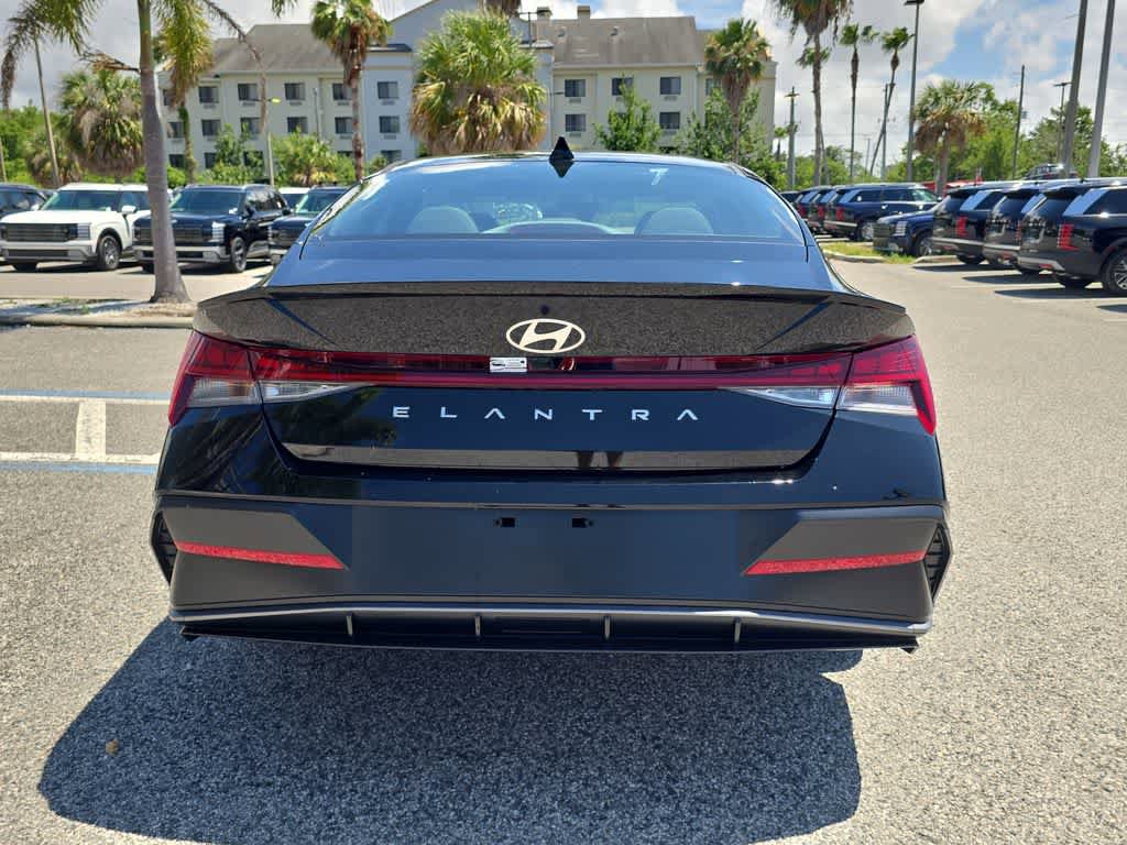 New 2026 Hyundai Elantra SEL Sport Premium FWD image 6