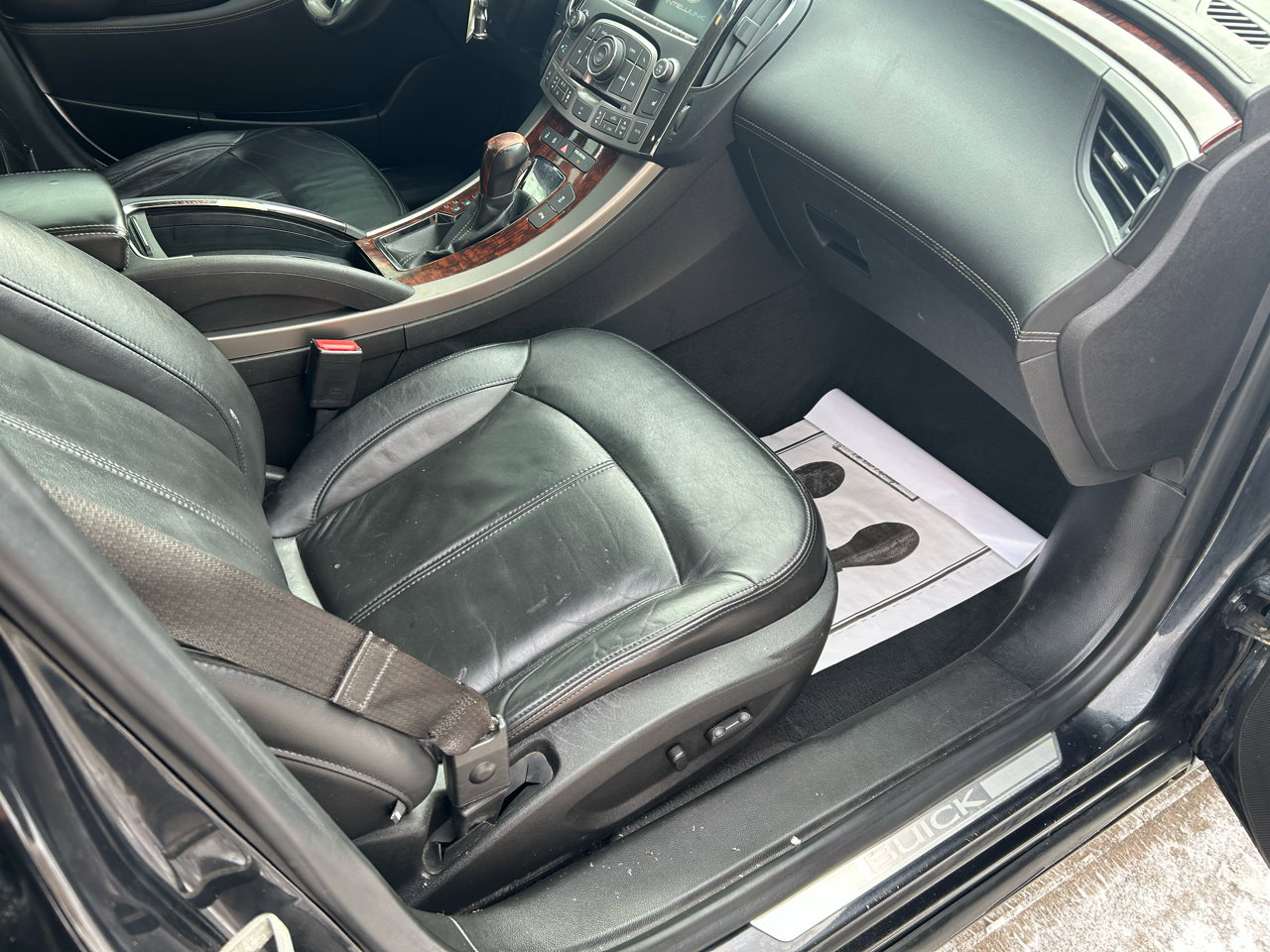 Used 2013 Buick LaCrosse Leather image 12