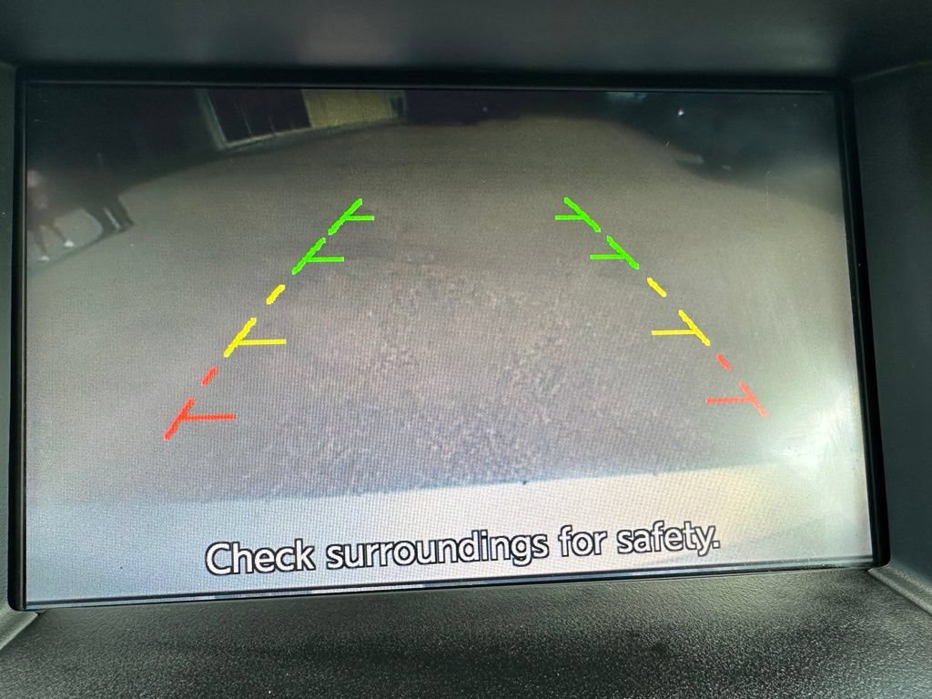Used 2018 Nissan Pathfinder S AWD/4WD image 16