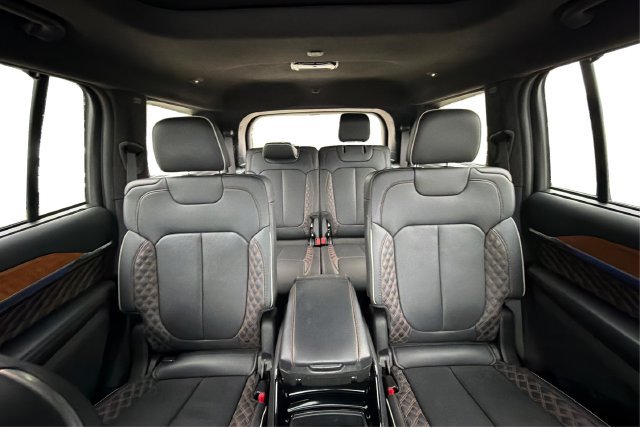Used 2023 Jeep Grand Cherokee L Summit AWD/4WD image 13