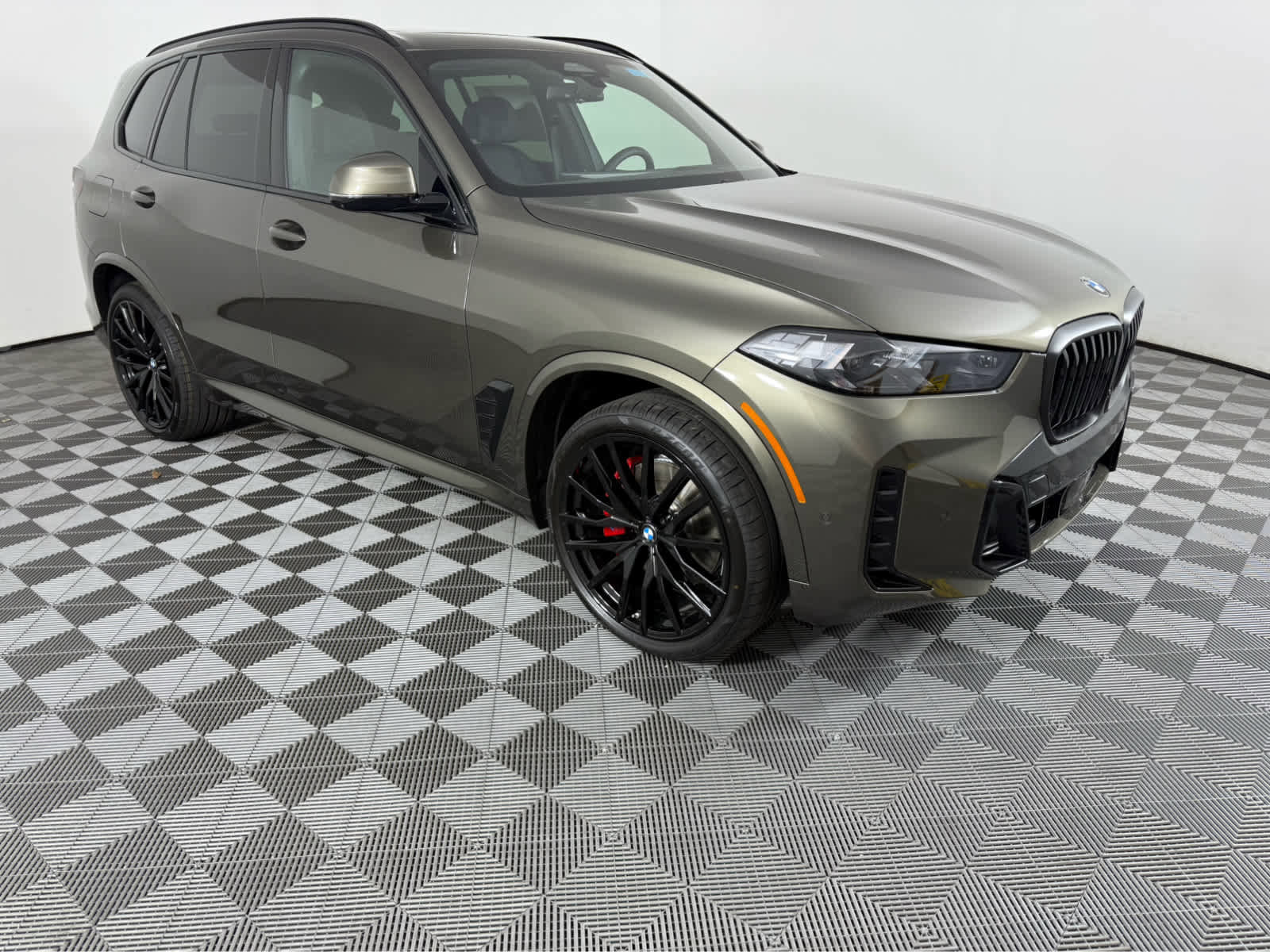 New 2026 BMW X5 xDrive40i w/ M Sport Package