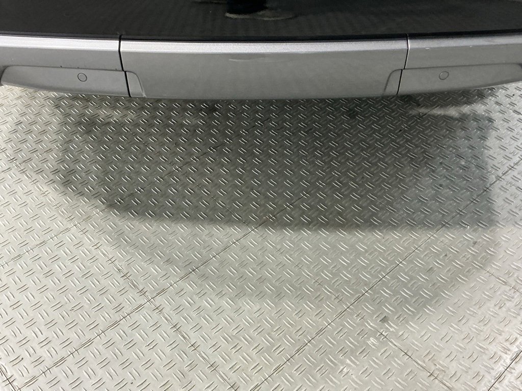 Used 2024 Nissan Armada SL w/ Captain's Chairs Package image 12