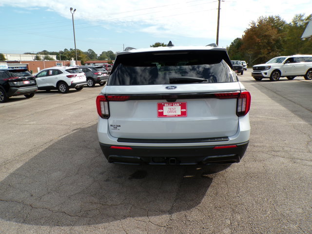New 2026 Ford Explorer ST-Line image 7
