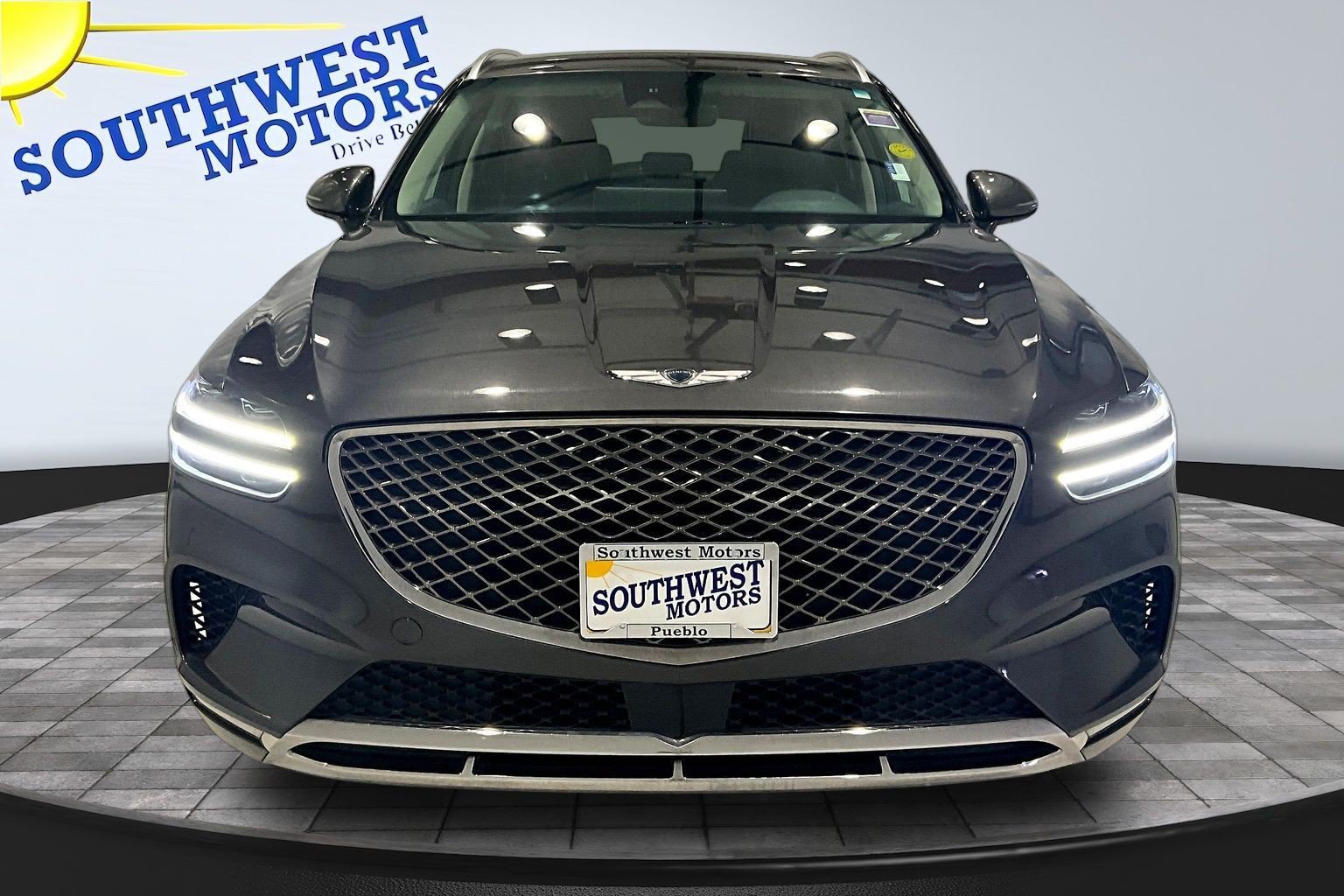 Used 2025 Genesis GV70 2.5T AWD/4WD image 2
