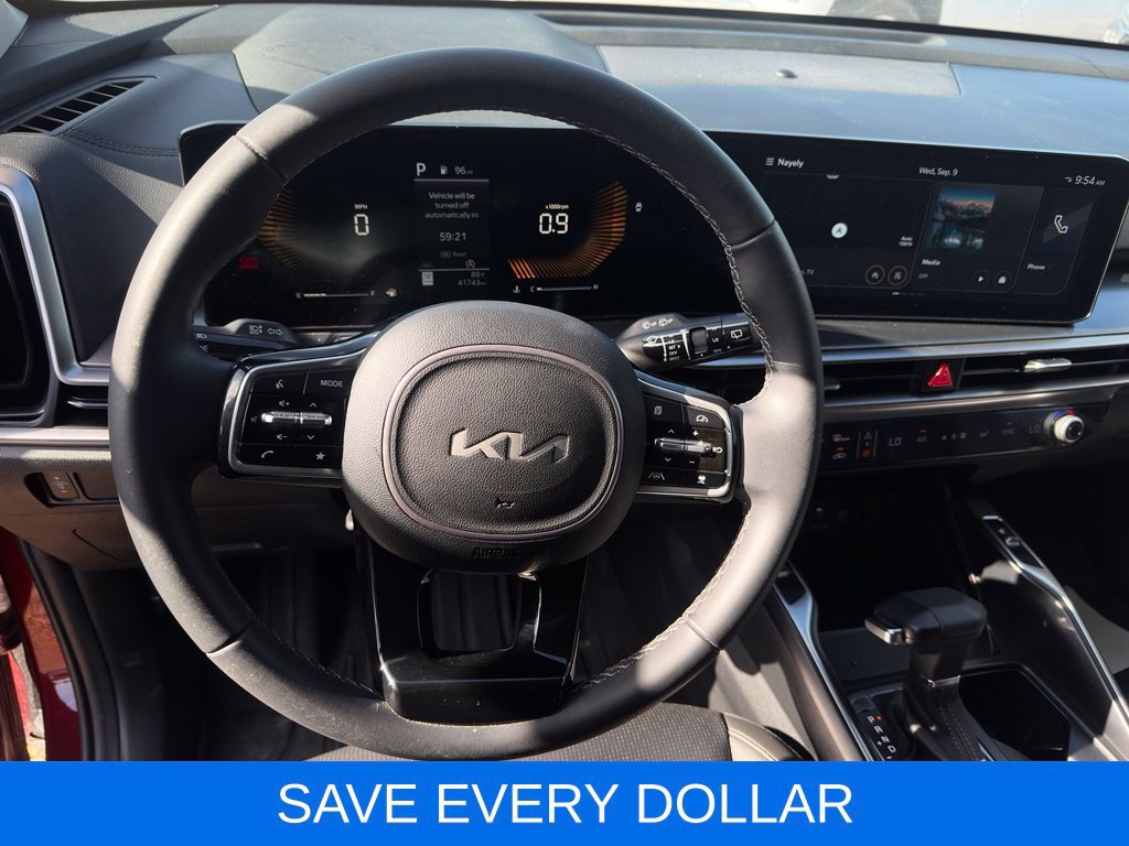 Used 2025 Kia Sorento S w/ Panoramic Sunroof Package FWD image 10
