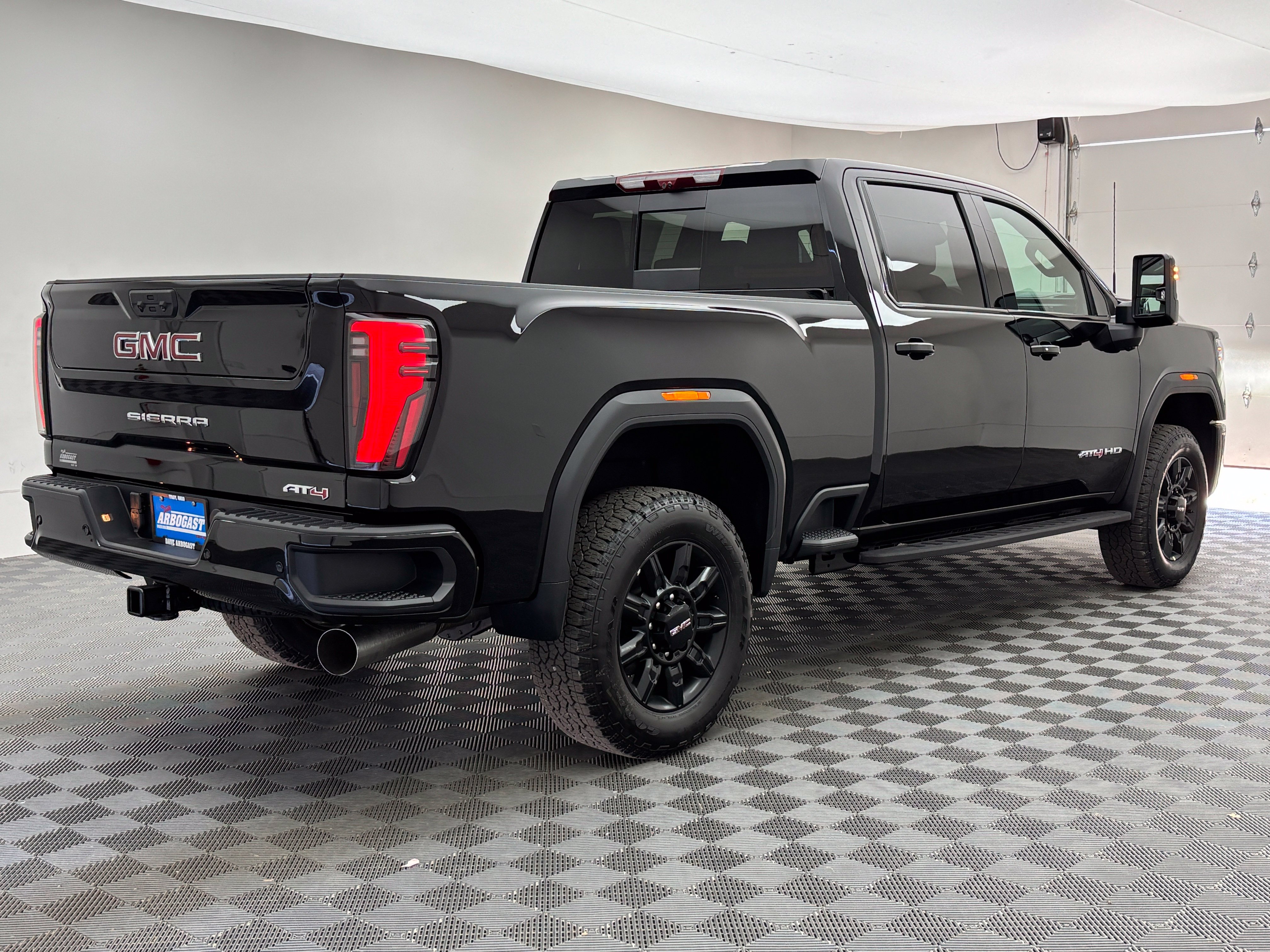 New 2026 GMC Sierra 2500 AT4 w/ AT4 Premium Plus Package AWD/4WD image 10