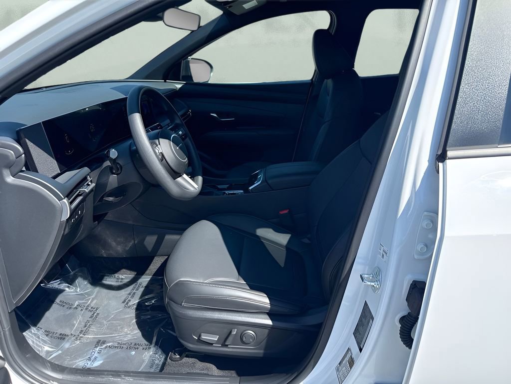 Used 2025 Hyundai Santa Cruz SEL FWD image 9