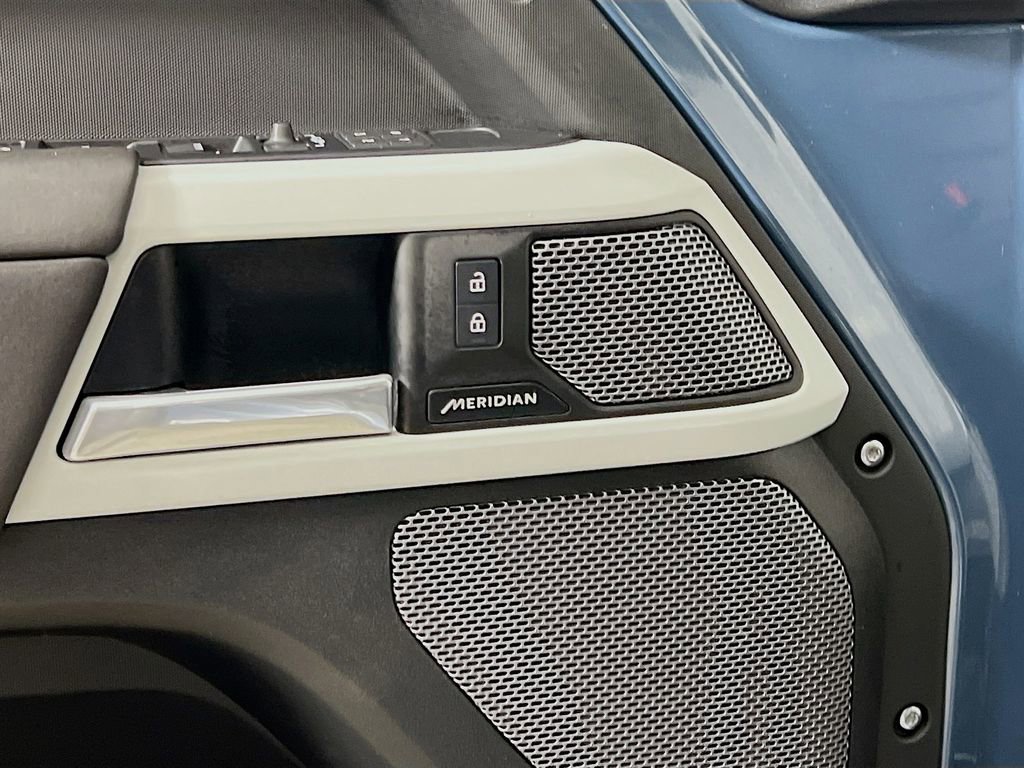 Used 2024 Land Rover Defender 110 S image 19