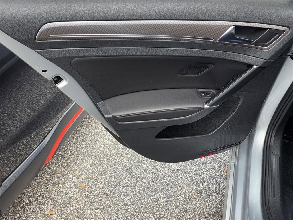 Used 2017 Volkswagen Golf Alltrack SE image 29