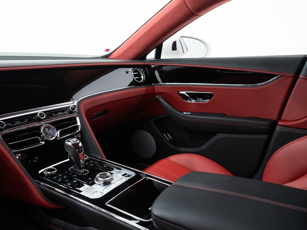 Certified 2024 Bentley Flying Spur W12 AWD/4WD image 31