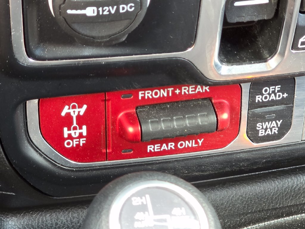 Used 2024 Jeep Wrangler Unlimited Rubicon 4xe AWD/4WD image 11