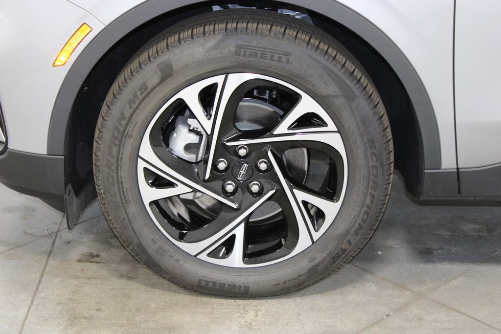 New 2026 Lincoln Nautilus Premier image 18