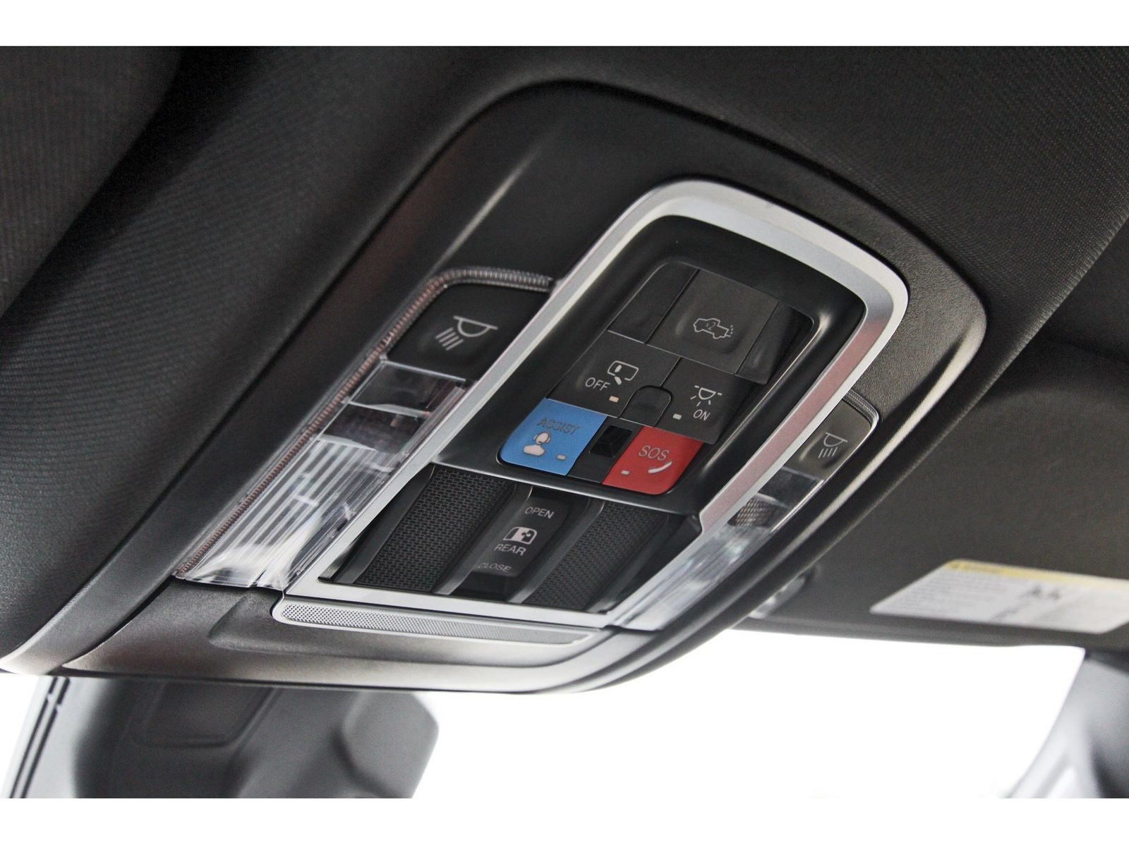 Used 2025 RAM 1500 Limited AWD/4WD image 26