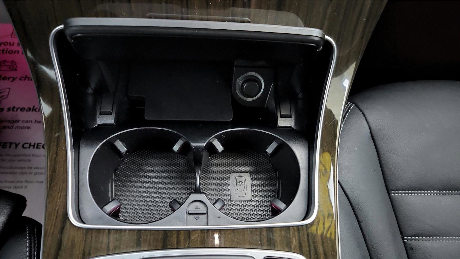 Used 2020 Mercedes-Benz GLC 300 4MATIC image 32