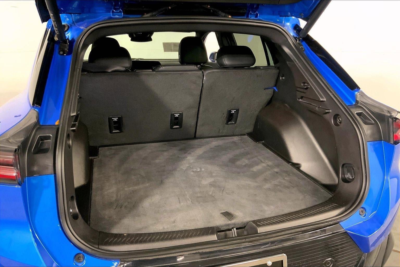 Used 2025 Chevrolet Equinox EV LT w/ Convenience Package FWD image 4