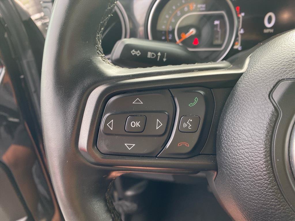 Used 2022 Jeep Gladiator Sport AWD/4WD image 19