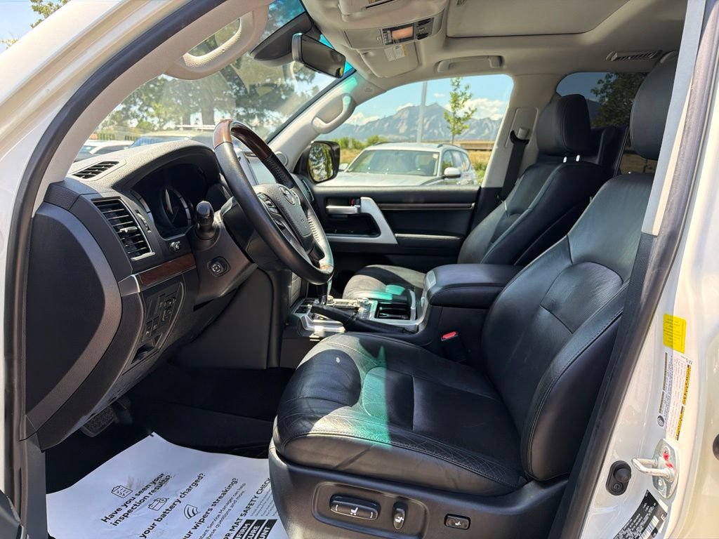 Used 2016 Toyota Land Cruiser AWD/4WD image 24