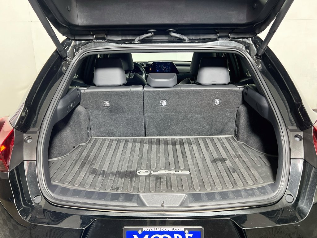 Used 2025 Lexus UX 300h AWD w/ Cold Area Package image 24