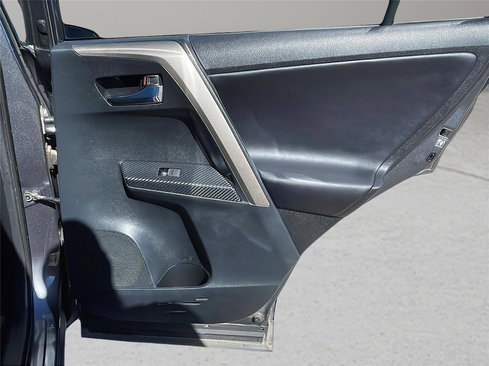 Used 2013 Toyota RAV4 Limited image 15