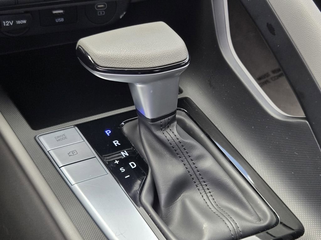 Certified 2024 Hyundai Elantra SEL FWD image 24