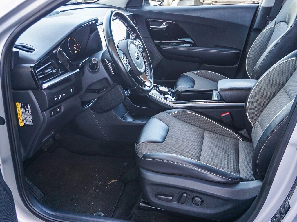 Certified 2020 Kia Niro EX image 18